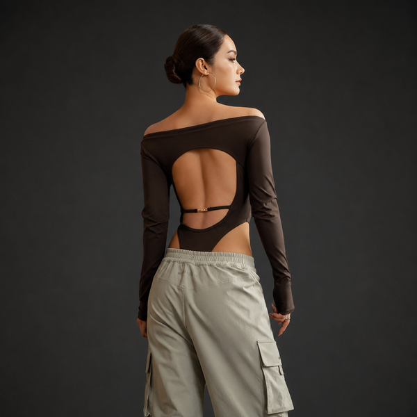 Curve-Hugging Fit